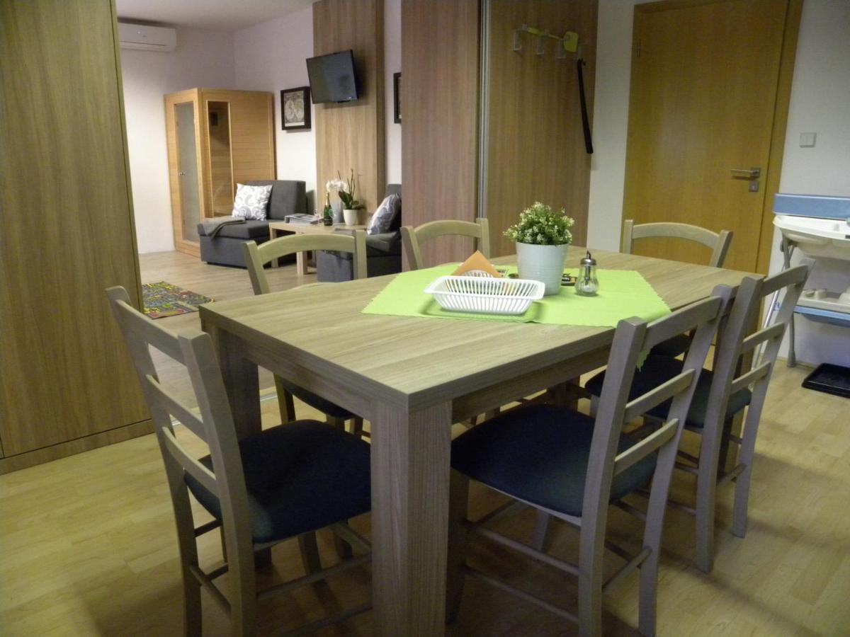 Apartment Wellness Vlckova Dış mekan fotoğraf